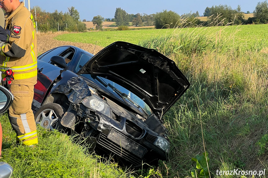 Zderzenie dwóch samochodów pomiędzy Rymanowem a Sieniawą