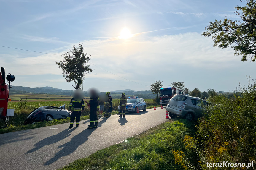 Zderzenie dwóch samochodów pomiędzy Rymanowem a Sieniawą