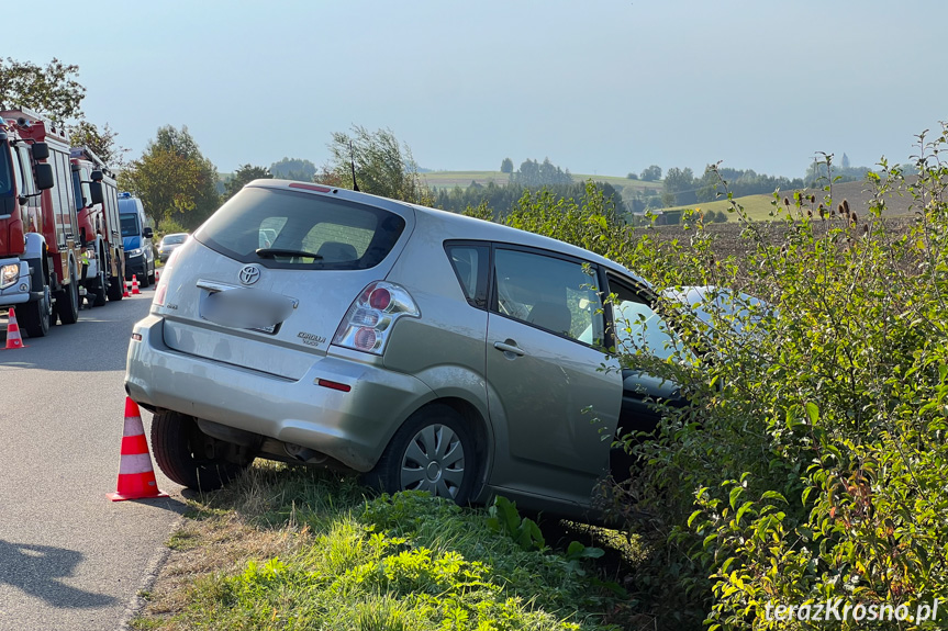 Zderzenie dwóch samochodów pomiędzy Rymanowem a Sieniawą