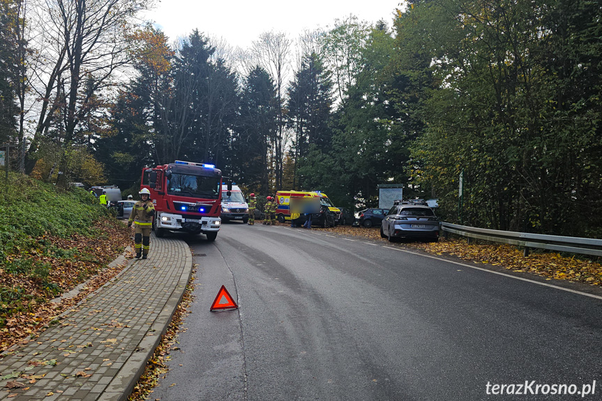 Zderzenie dwóch samochodów w Czarnorzekach