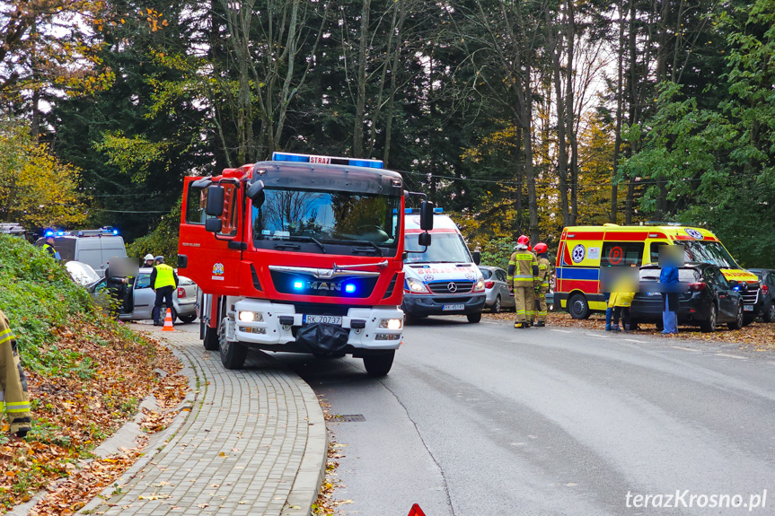 Zderzenie dwóch samochodów w Czarnorzekach