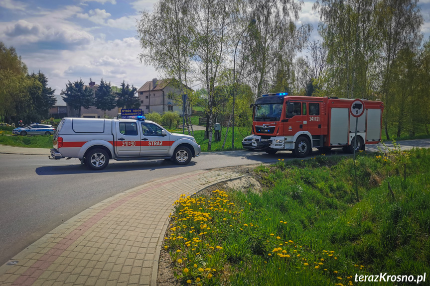 Zderzenie dwóch samochodów w Jaszczwi