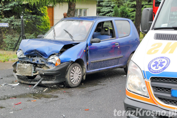 Zderzenie dwóch samochodów w Jedliczu