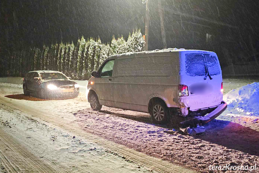 Zderzenie dwóch samochodów w Kobylanach