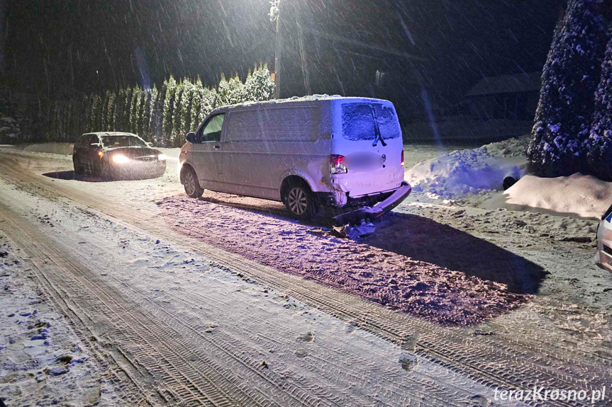 Zderzenie dwóch samochodów w Kobylanach