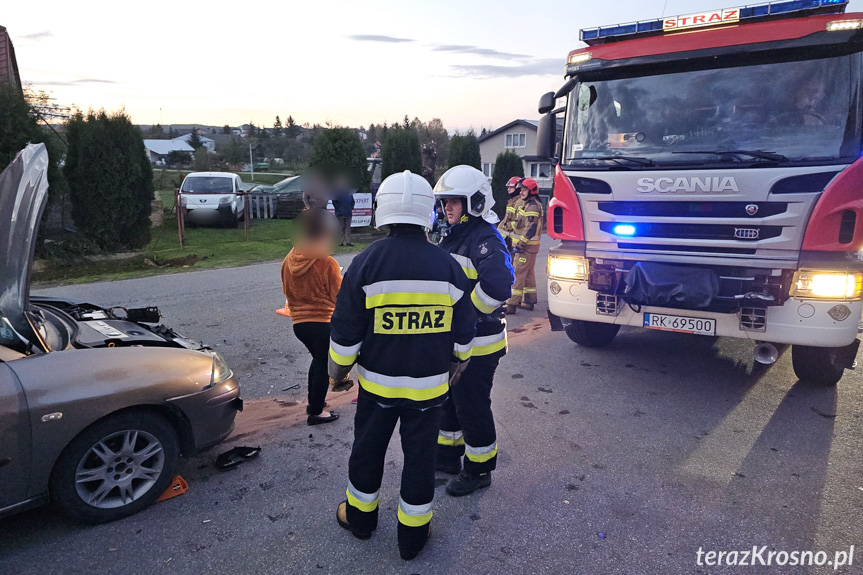 Zderzenie dwóch samochodów w Kopytowej