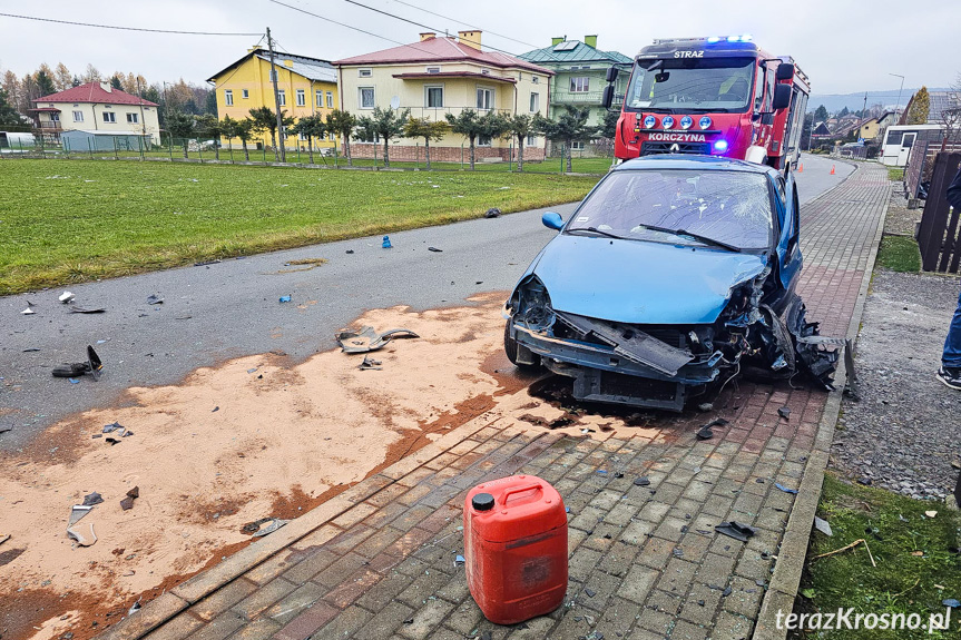 Zderzenie dwóch samochodów w Korczynie