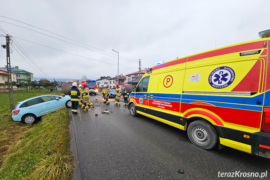 Zderzenie dwóch samochodów w Korczynie