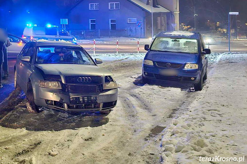 Zderzenie dwóch samochodów w Krośnie