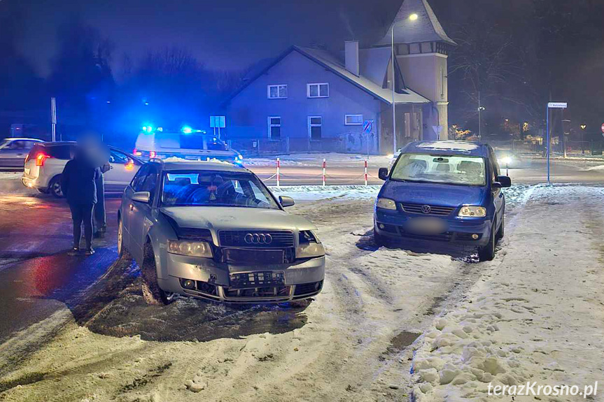 Zderzenie dwóch samochodów w Krośnie