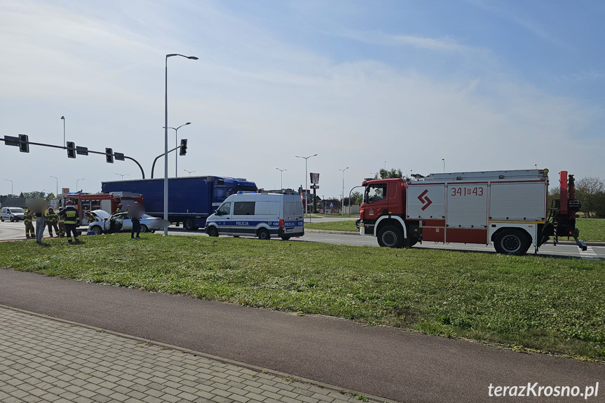 Zderzenie dwóch samochodów w Krośnie