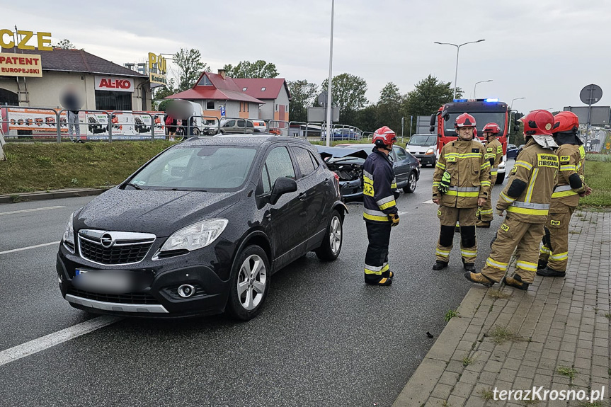 Zderzenie dwóch samochodów w Krośnie