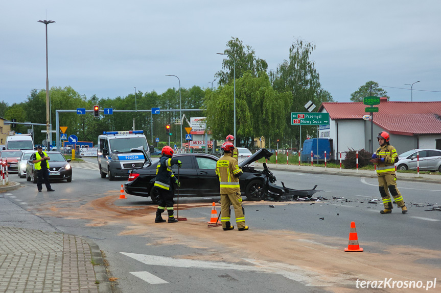 Zderzenie dwóch samochodów w Krośnie