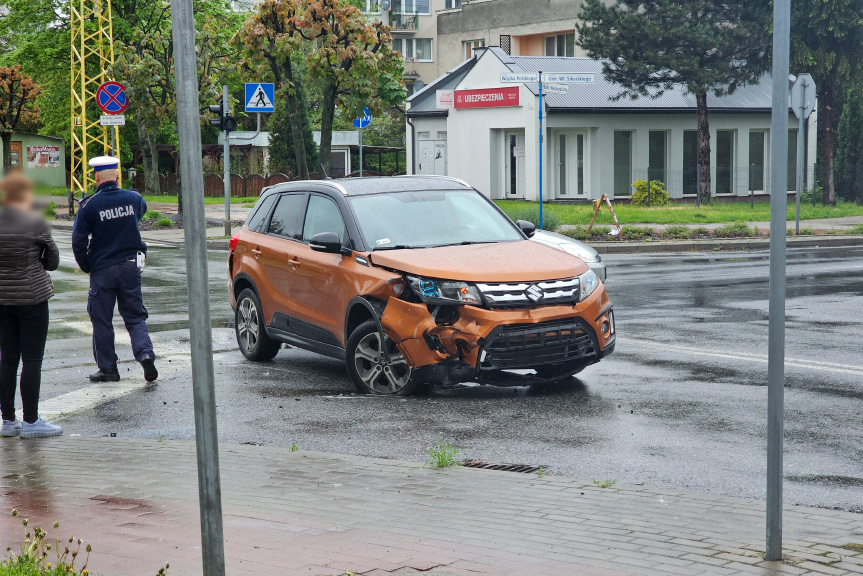 Zderzenie dwóch samochodów w Krośnie