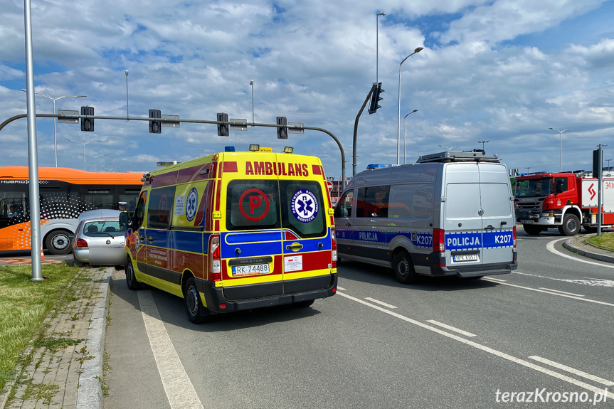 Zderzenie dwóch samochodów w Krośnie