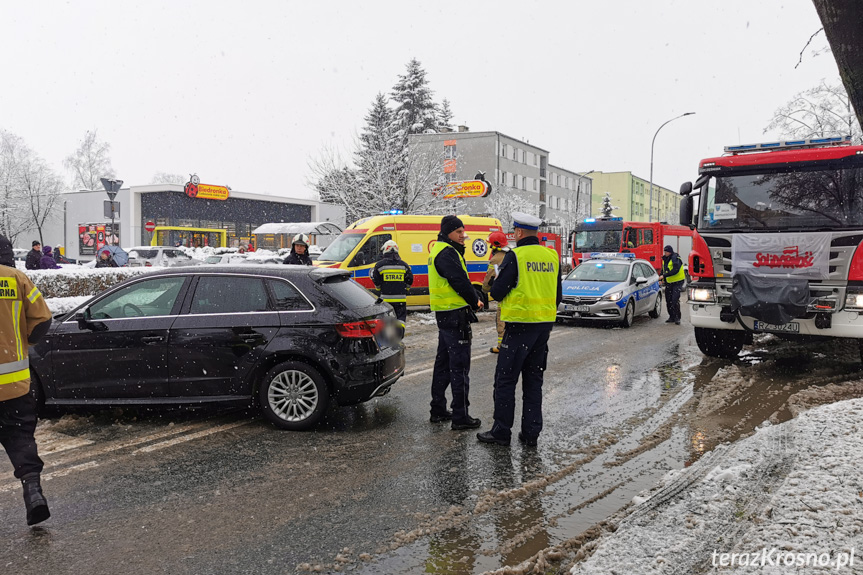 Zderzenie dwóch samochodów w Krośnie