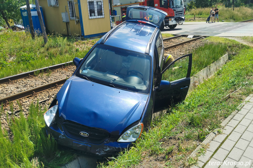 Zderzenie dwóch samochodów w Krośnie na Czajkowskiego