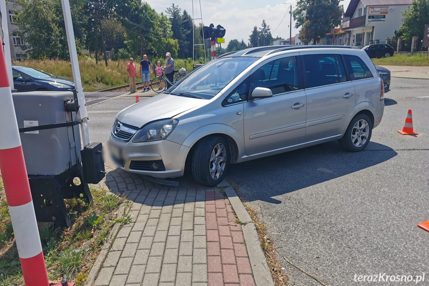 Zderzenie dwóch samochodów w Krośnie na Czajkowskiego