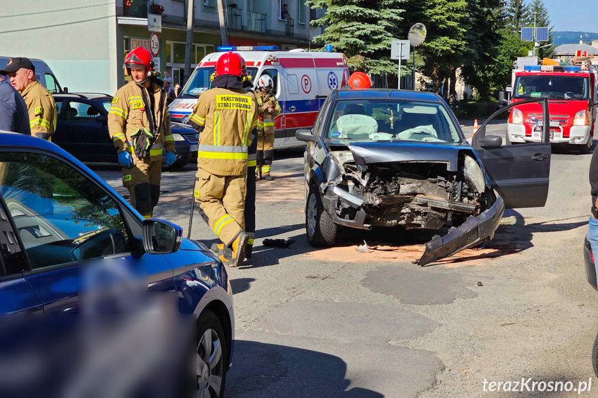 Zderzenie dwóch samochodów w Krośnie