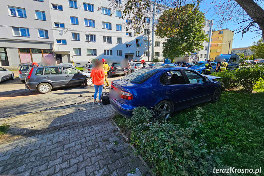 Zderzenie dwóch samochodów w Krośnie