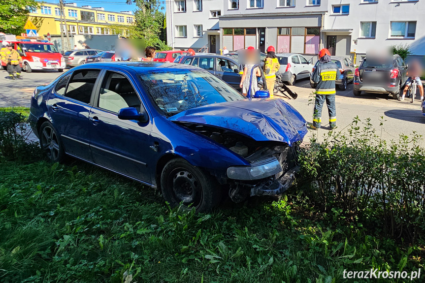 Zderzenie dwóch samochodów w Krośnie