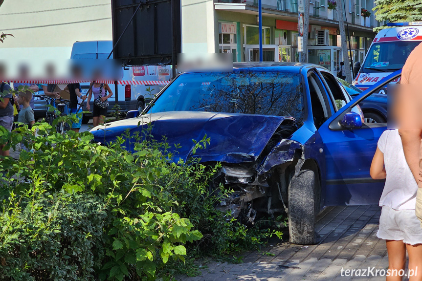 Zderzenie dwóch samochodów w Krośnie