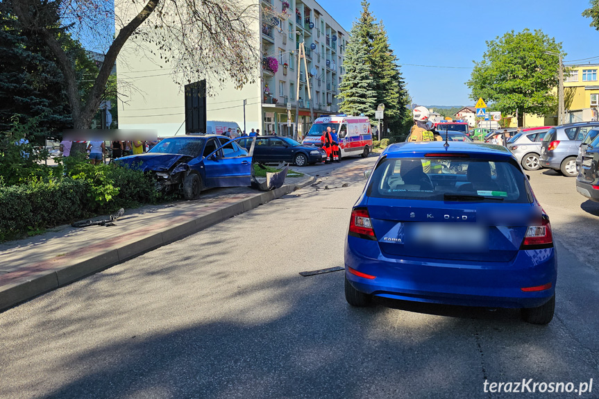 Zderzenie dwóch samochodów w Krośnie