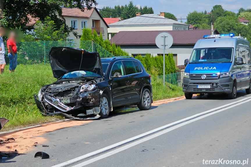 Zderzenie dwóch samochodów w Krośnie