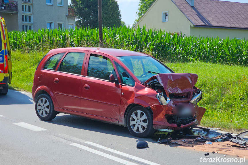 Zderzenie dwóch samochodów w Krośnie