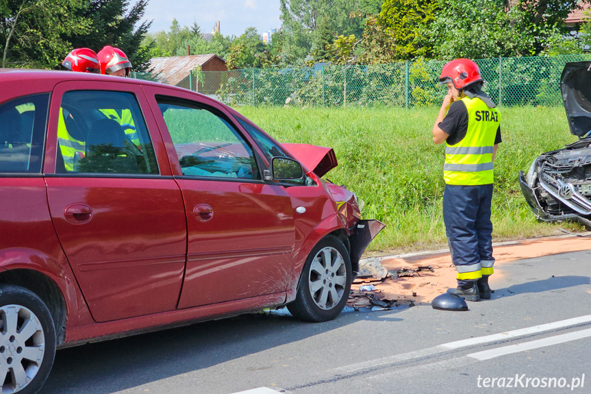 Zderzenie dwóch samochodów w Krośnie