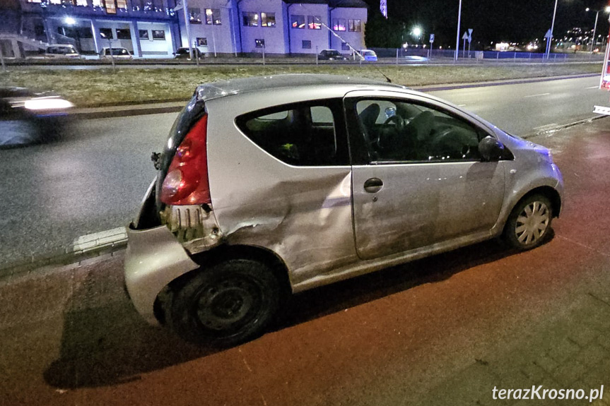 Zderzenie dwóch samochodów w Krośnie