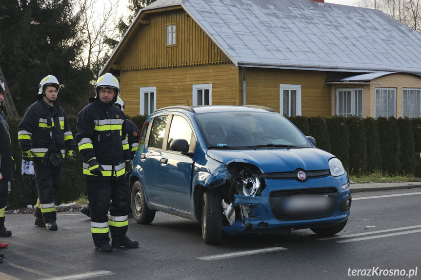 Zderzenie dwóch samochodów w Moderówce