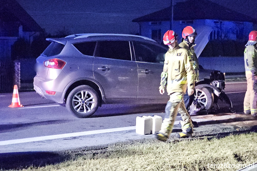 Zderzenie dwóch samochodów w Rogach