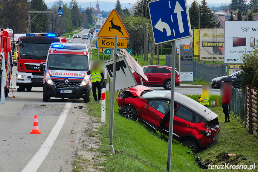 Zderzenie dwóch samochodów w Rogach