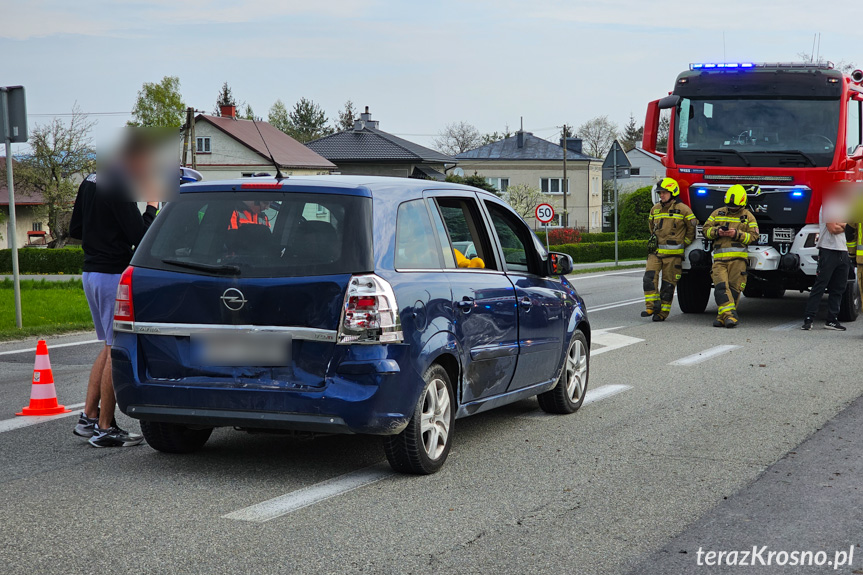 Zderzenie dwóch samochodów w Rogach