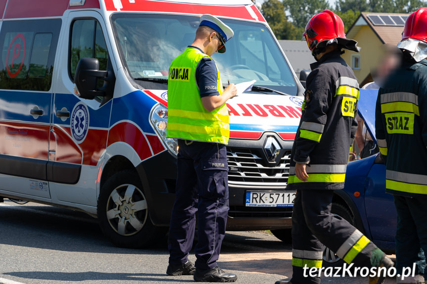 Zderzenie dwóch samochodów w Rogach