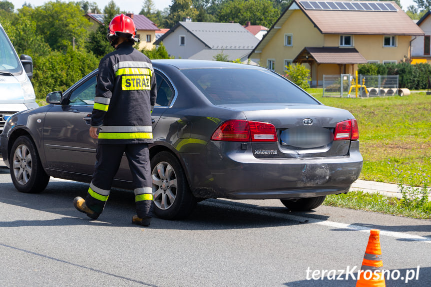 Zderzenie dwóch samochodów w Rogach