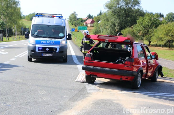 Zderzenie dwóch samochodów w Rogach