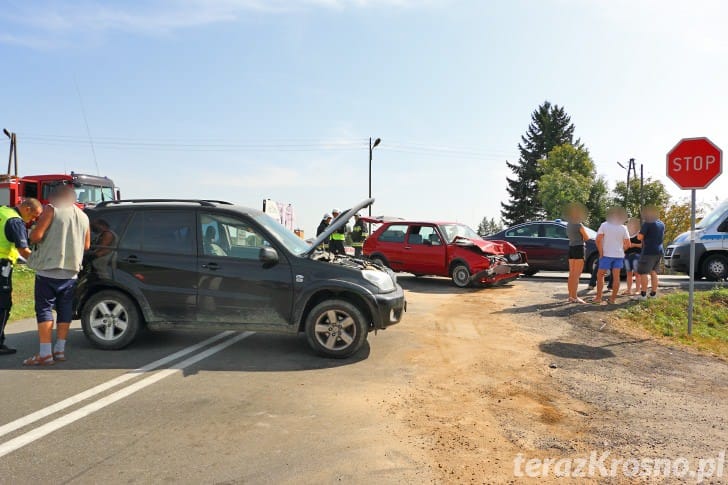 Zderzenie dwóch samochodów w Rogach