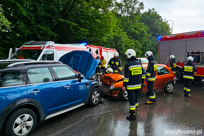 Zderzenie dwóch samochodów w Targowiskach