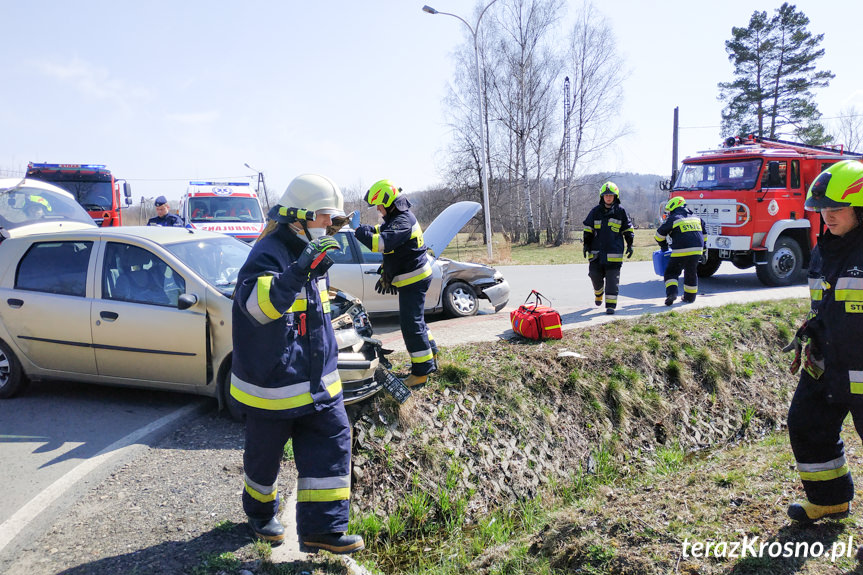 Zderzenie dwóch samochodów w Wietrznie