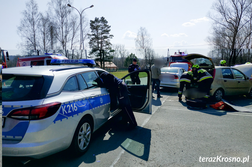 Zderzenie dwóch samochodów w Wietrznie