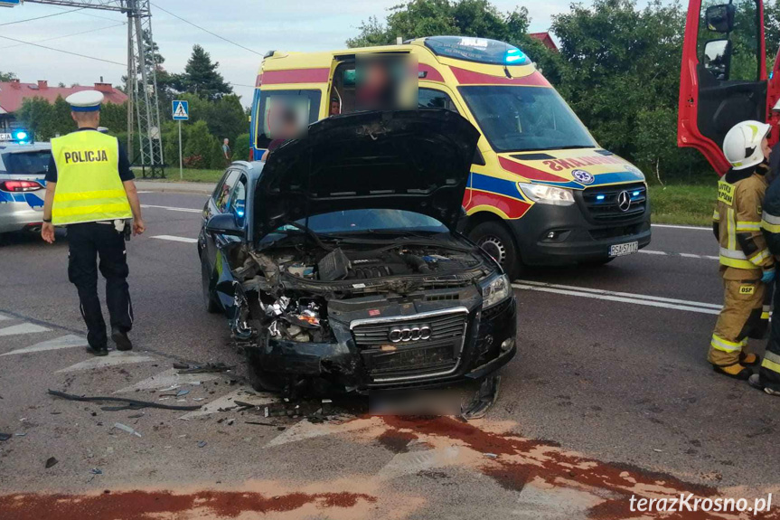 Zderzenie dwóch samochodów w Woli Komborskiej