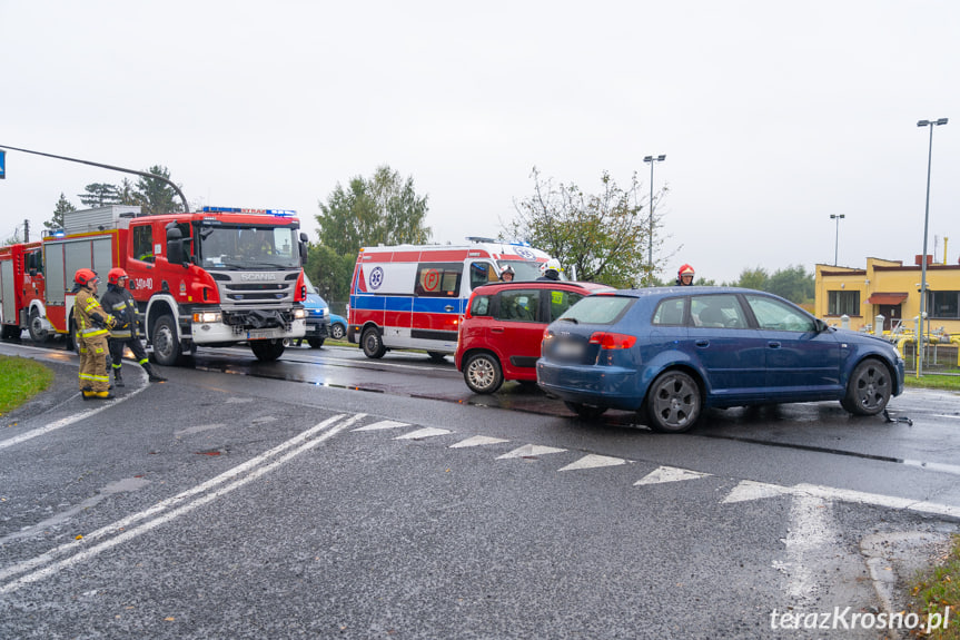 Zderzenie dwóch samochodów w Targowiskach