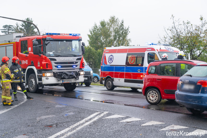 Zderzenie dwóch samochodów w Targowiskach