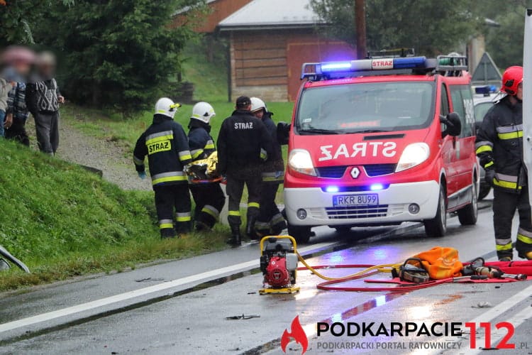 Zderzenie dwóch samochodów w Cergowej