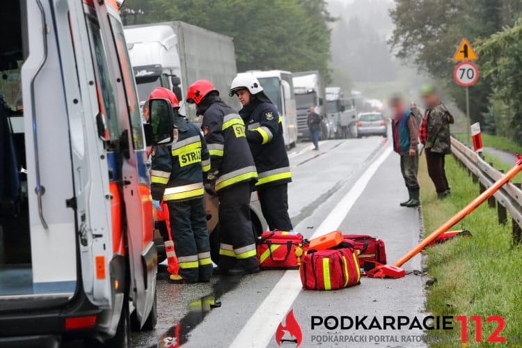 Zderzenie dwóch samochodów w Cergowej