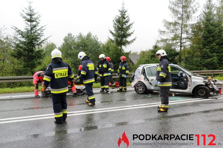 Zderzenie dwóch samochodów w Cergowej