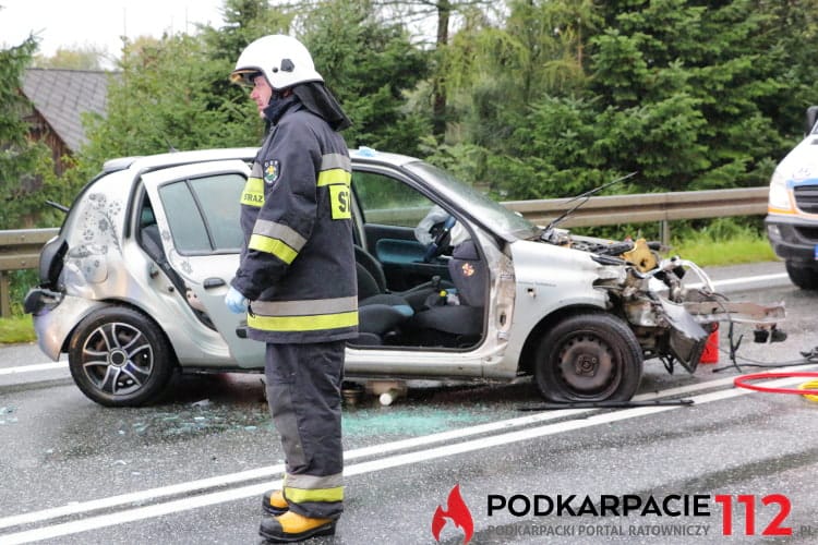 Zderzenie dwóch samochodów w Cergowej