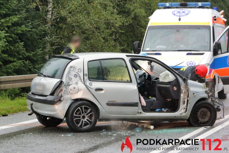 Zderzenie dwóch samochodów w Cergowej